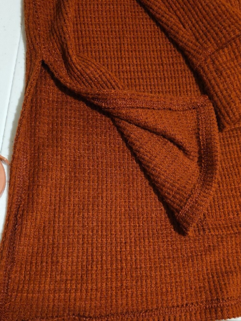 American Eagle Outfitters Rust V-Neck Lightweight Knit Sweater - Picture 9 of 11